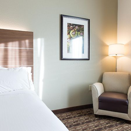 Holiday Inn Express & Suites Walterboro By Ihg Bagian luar foto