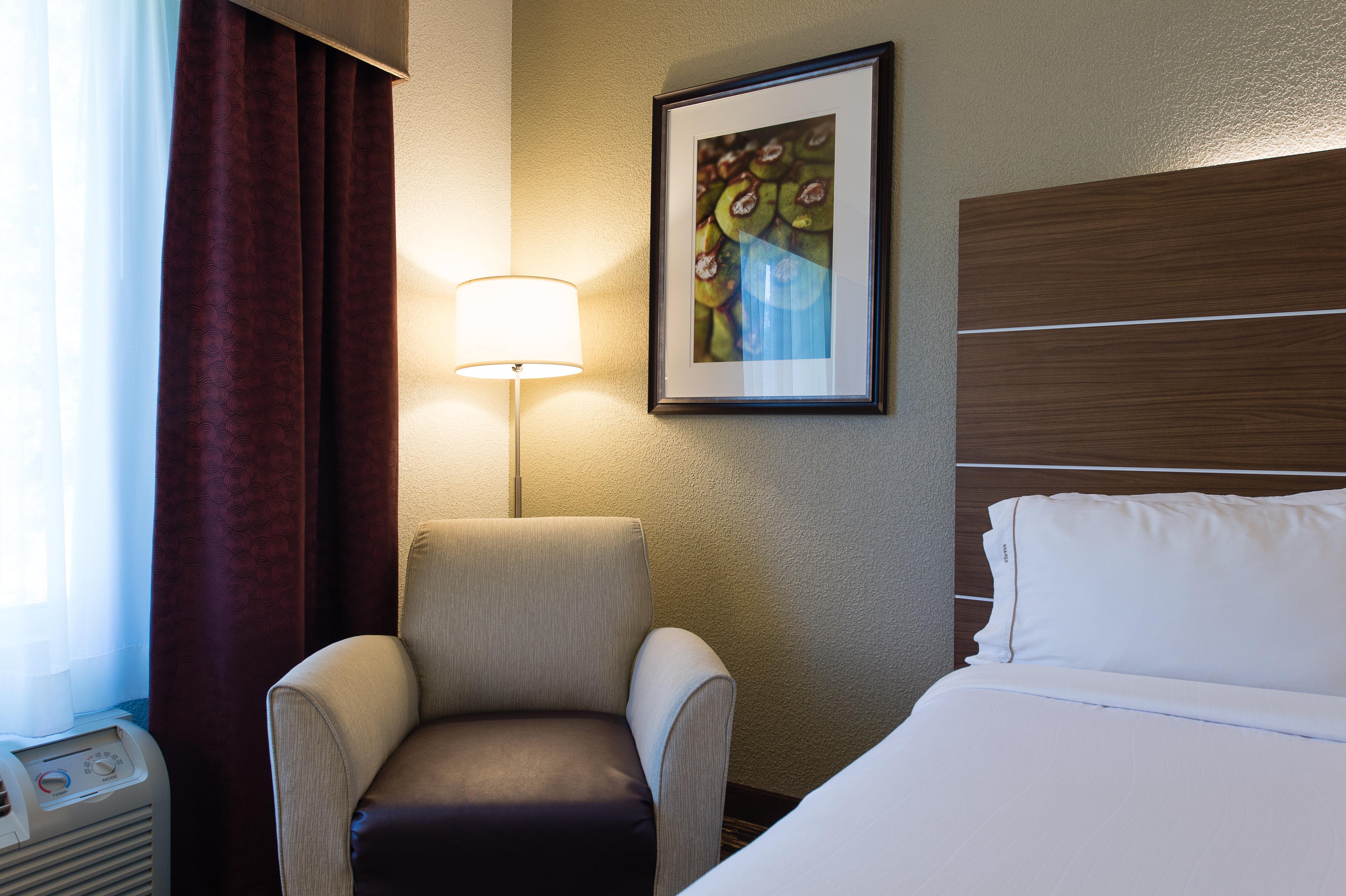 Holiday Inn Express & Suites Walterboro By Ihg Bagian luar foto