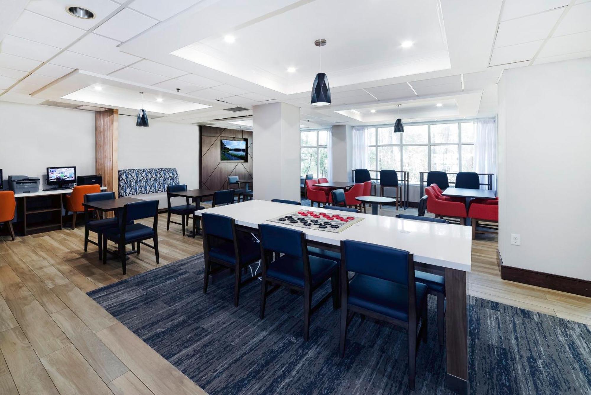 Holiday Inn Express & Suites Walterboro By Ihg Bagian luar foto