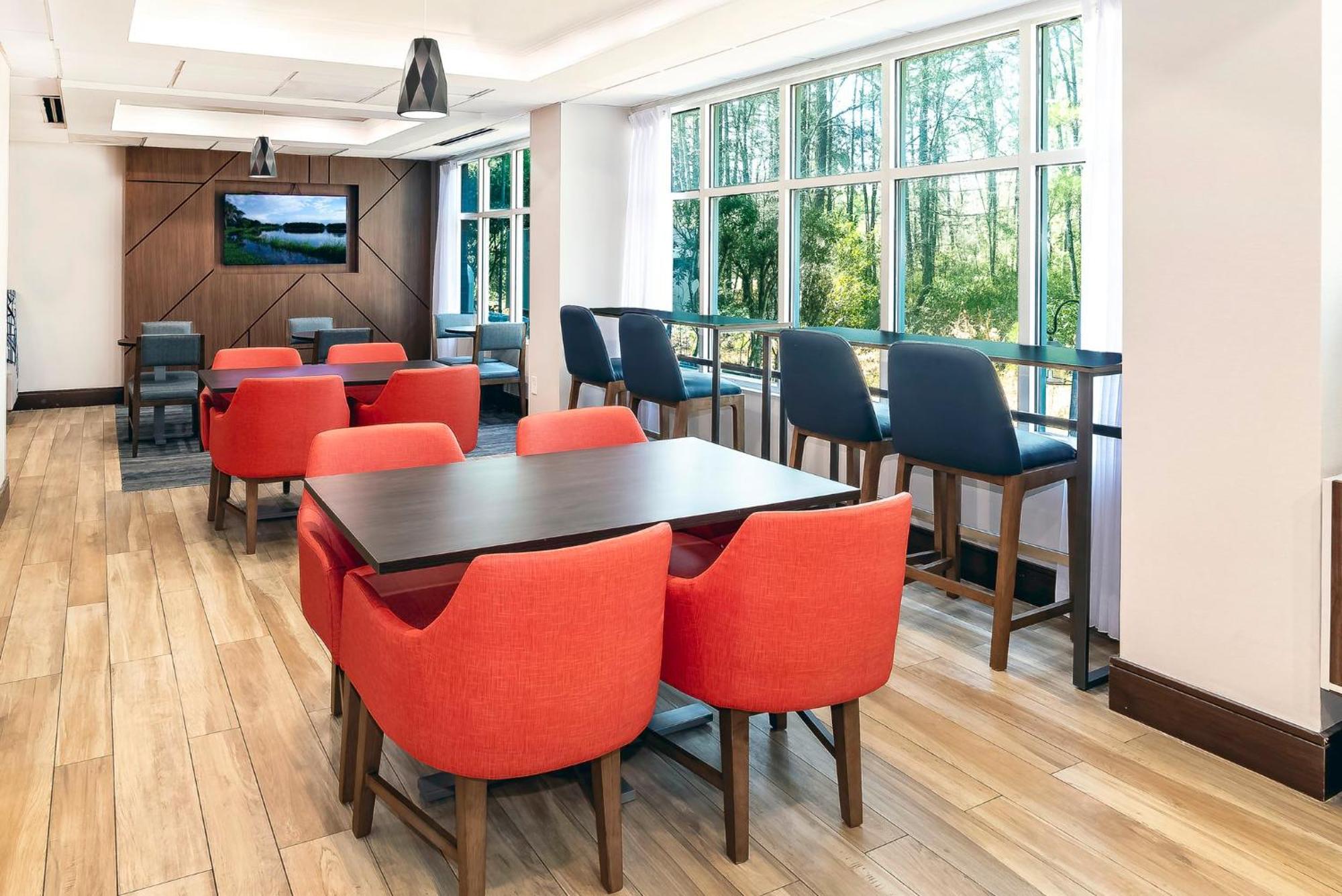 Holiday Inn Express & Suites Walterboro By Ihg Bagian luar foto