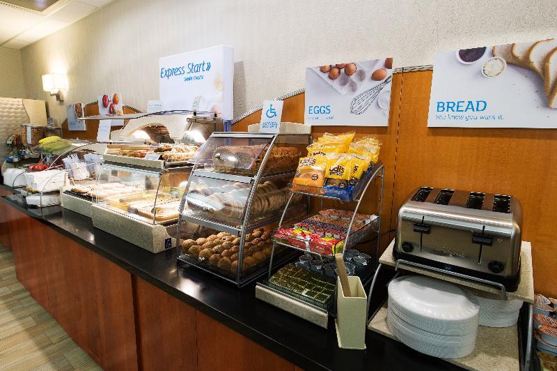 Holiday Inn Express & Suites Walterboro By Ihg Bagian luar foto